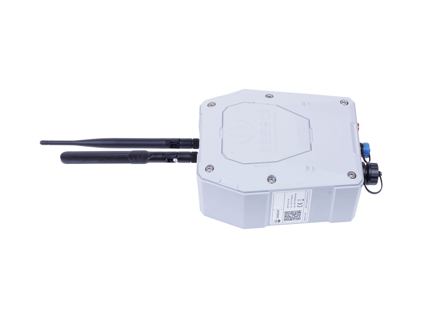 SenseCAP Outdoor Gateway – LoRaWAN EU868MHz connected hardware additional product view