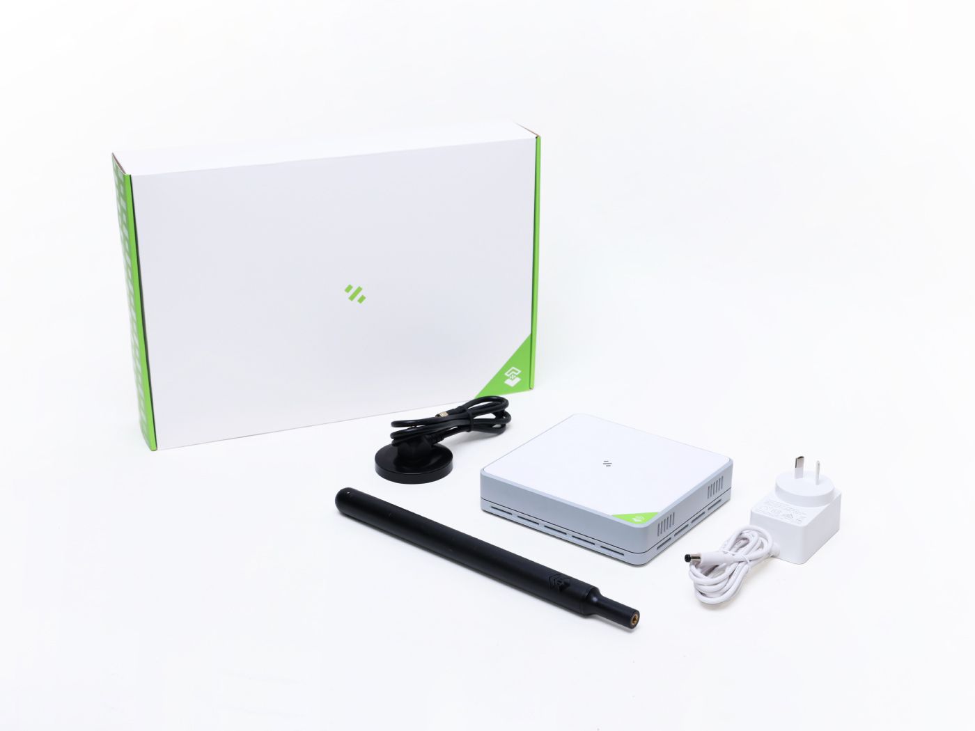 SenseCAP Multi-Platform LoRaWAN Indoor Gateway(SX1302) – AU915 connected hardware additional product view